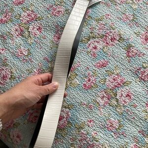 White Croc Embossed Belt Size M NWT